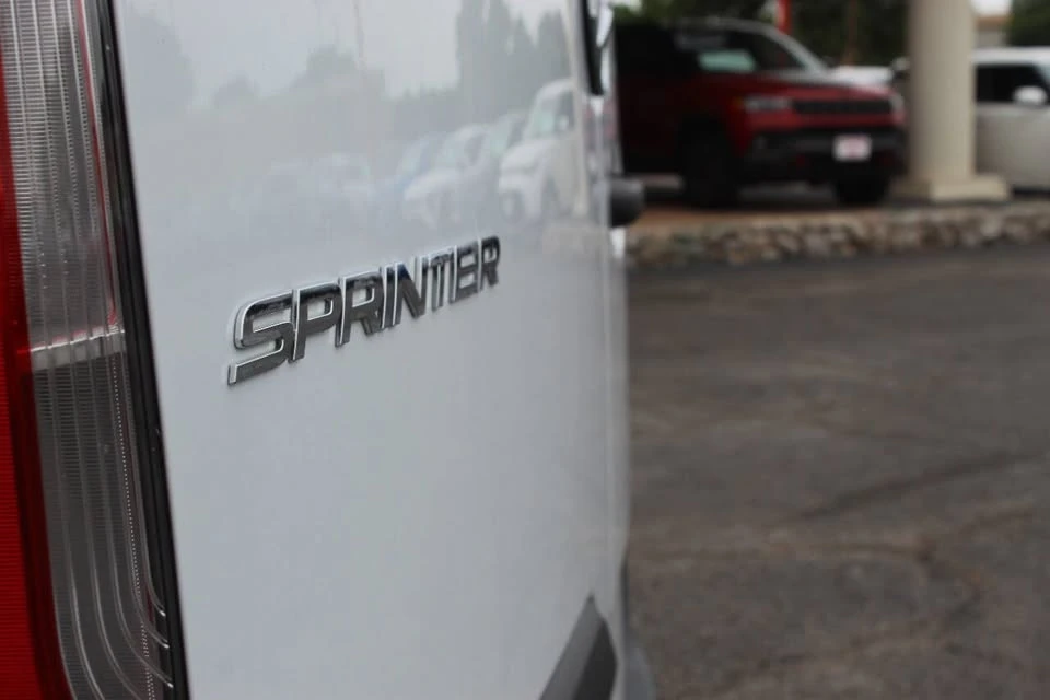 2025 Mercedes-Benz VS30 Sprinter - Image 18 of 20