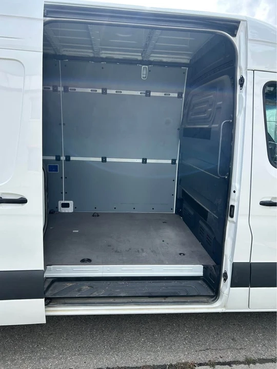 2025 Mercedes-Benz VS30 Sprinter - Image 6 of 11