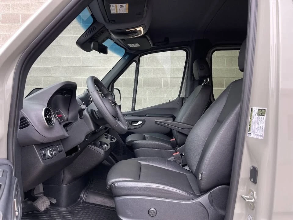 2025 Mercedes-Benz VS30 Sprinter - Image 13 of 19