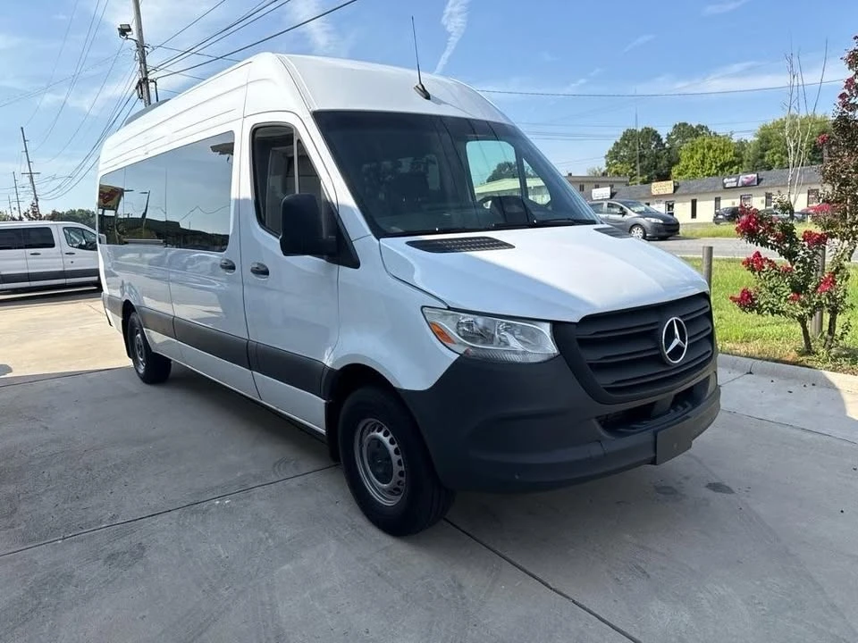 2025 Mercedes-Benz VS30 Sprinter - Image 4 of 10