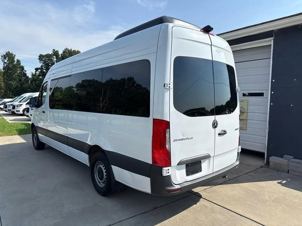 2025 Mercedes-Benz VS30 Sprinter - Image 2 of 10