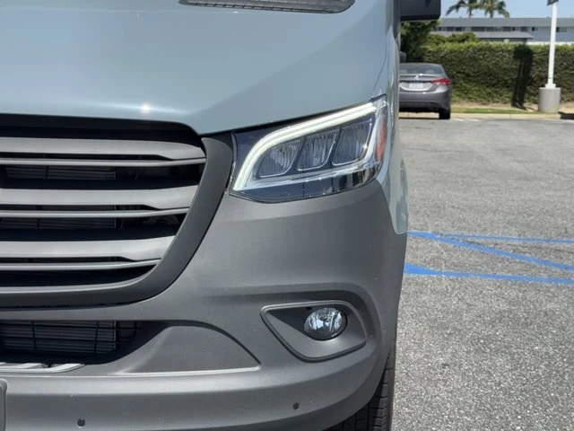 2025 Mercedes-Benz VS30 Sprinter - Image 7 of 12