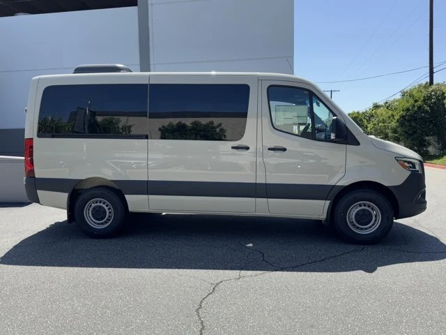 2025 Mercedes-Benz VS30 Sprinter - Image 11 of 12