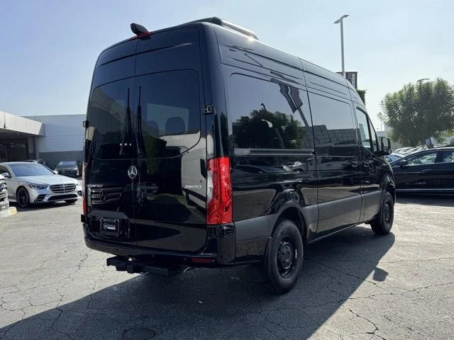 2025 Mercedes-Benz VS30 Sprinter - Image 10 of 12