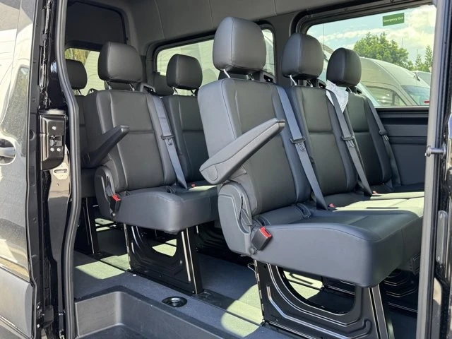 2025 Mercedes-Benz VS30 Sprinter - Image 9 of 12