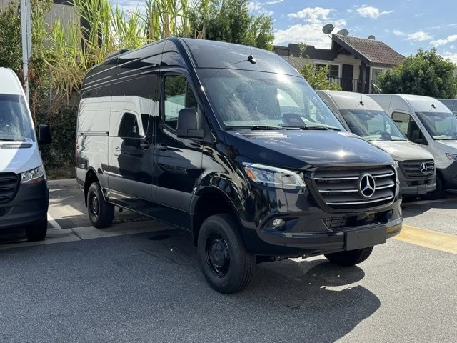 2025 Mercedes-Benz VS30 Sprinter - Image 2 of 12