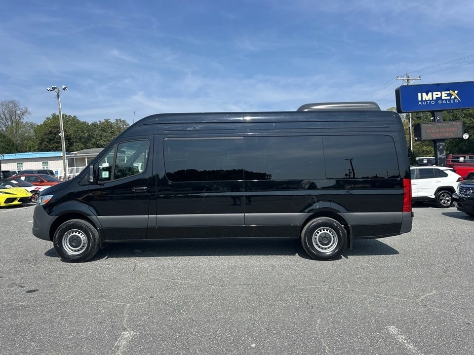 2025 Mercedes-Benz VS30 Sprinter - Image 2 of 12