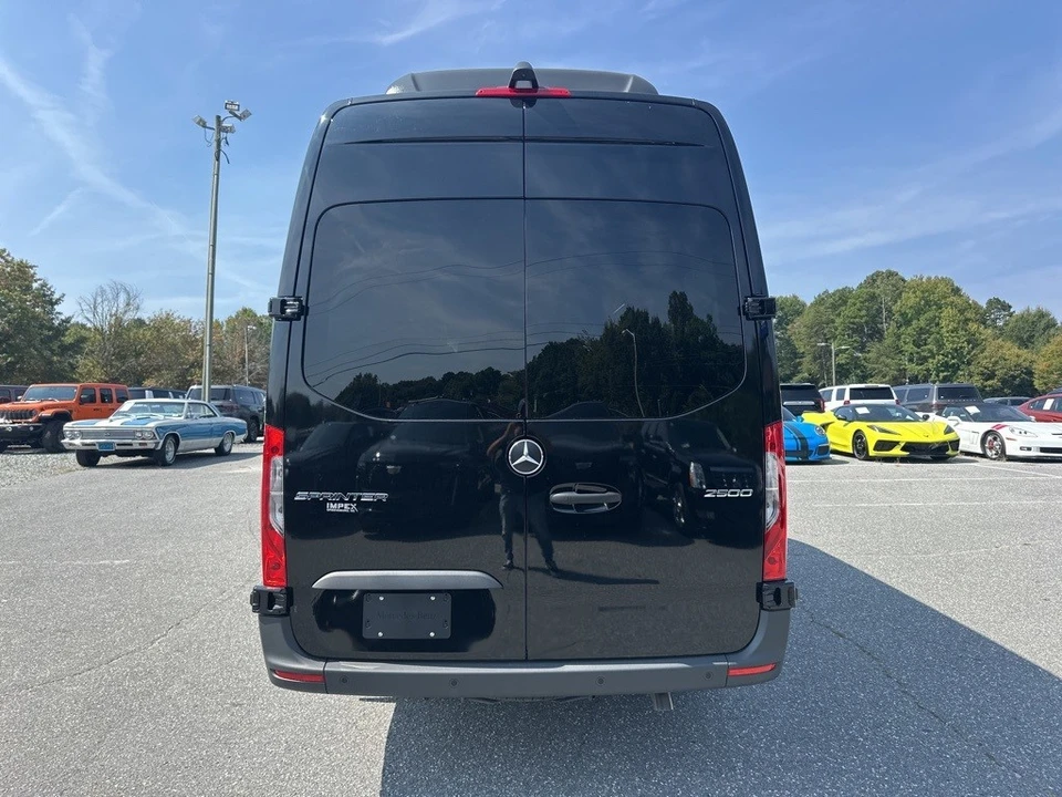 2025 Mercedes-Benz VS30 Sprinter - Image 4 of 12