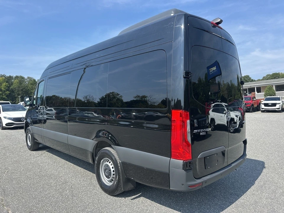 2025 Mercedes-Benz VS30 Sprinter - Image 3 of 12