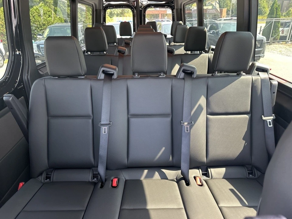 2025 Mercedes-Benz VS30 Sprinter - Image 11 of 12