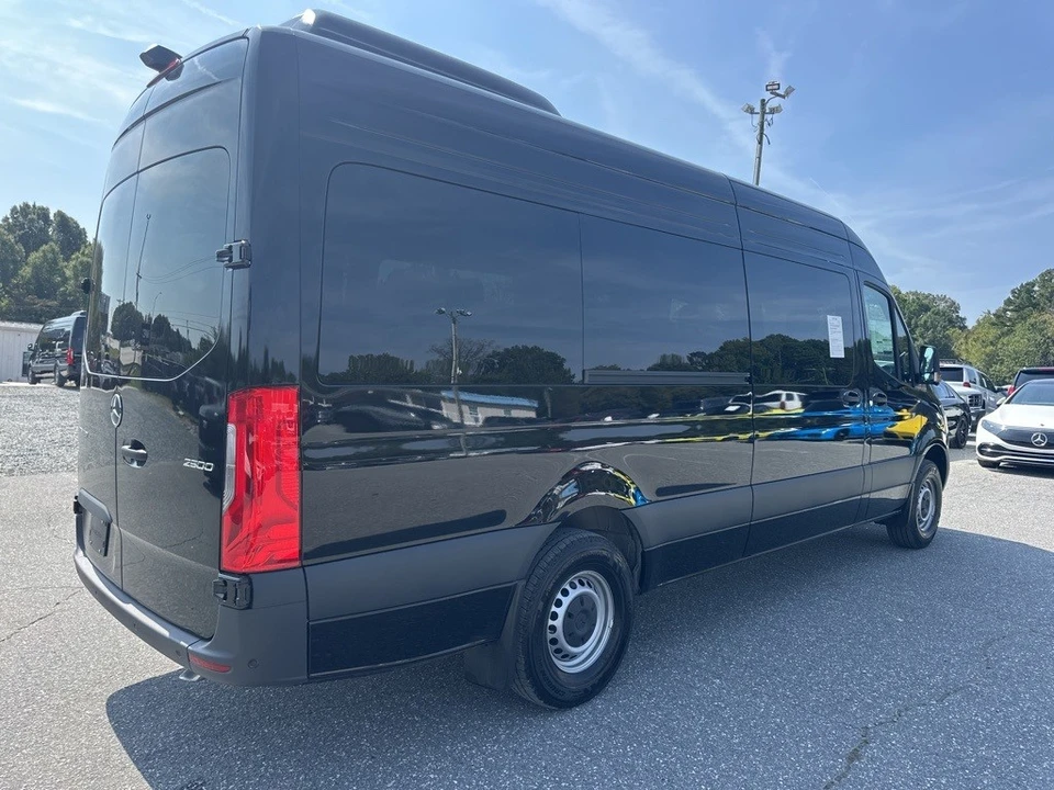2025 Mercedes-Benz VS30 Sprinter - Image 5 of 12