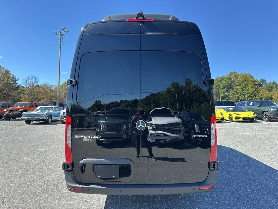 2025 Mercedes-Benz VS30 Sprinter - Image 4 of 12