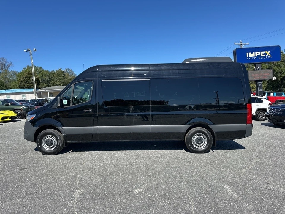 2025 Mercedes-Benz VS30 Sprinter - Image 2 of 12