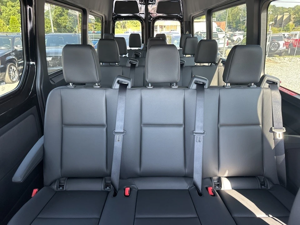 2025 Mercedes-Benz VS30 Sprinter - Image 11 of 12