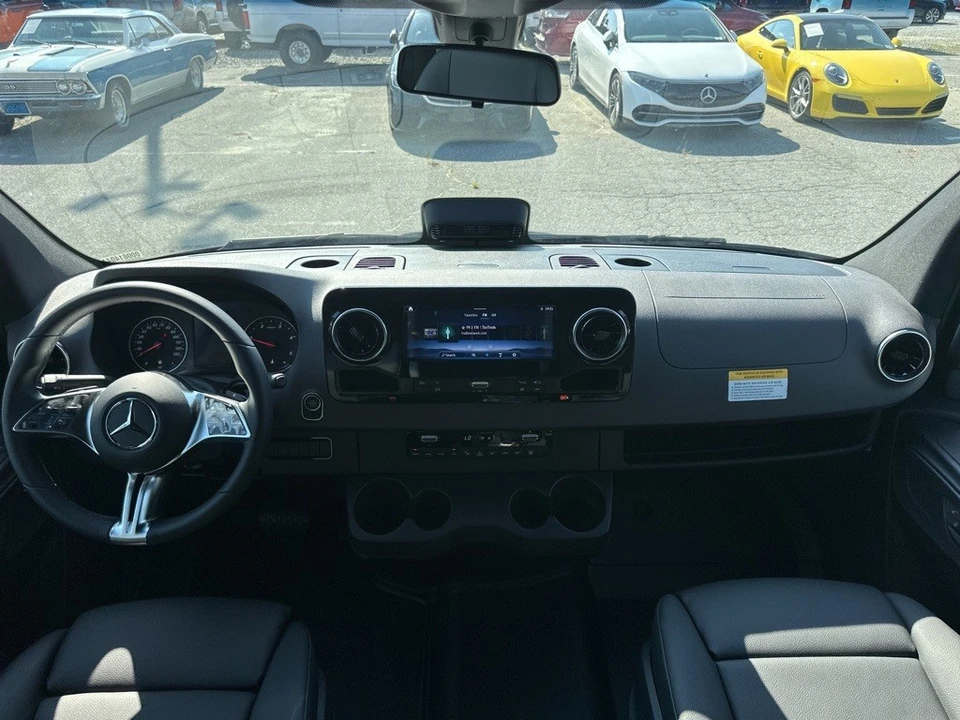 2025 Mercedes-Benz VS30 Sprinter - Image 12 of 12