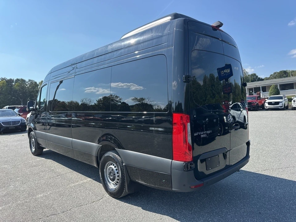 2025 Mercedes-Benz VS30 Sprinter - Image 3 of 12