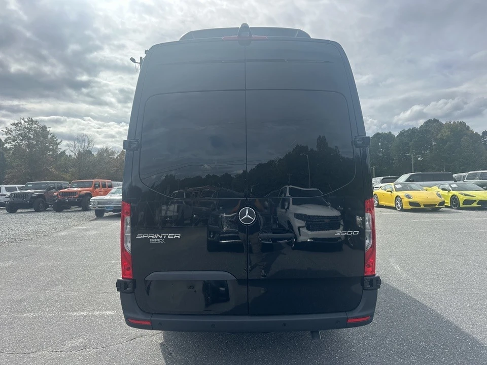 2025 Mercedes-Benz VS30 Sprinter - Image 4 of 12