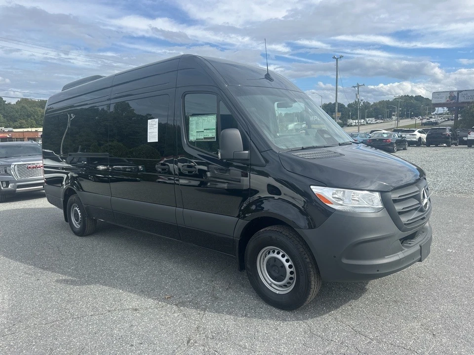 2025 Mercedes-Benz VS30 Sprinter - Image 7 of 12