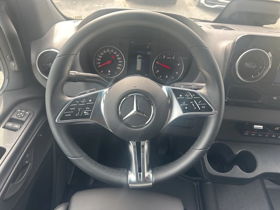 2025 Mercedes-Benz VS30 Sprinter - Image 12 of 12