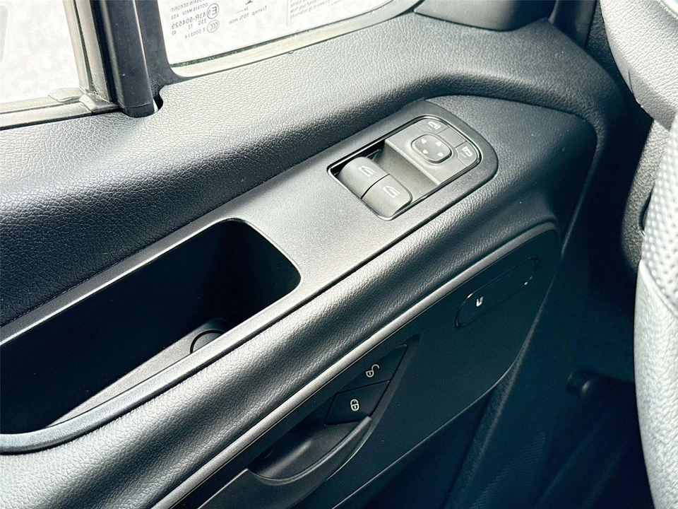 2025 Mercedes-Benz VS30 Sprinter - Image 8 of 21