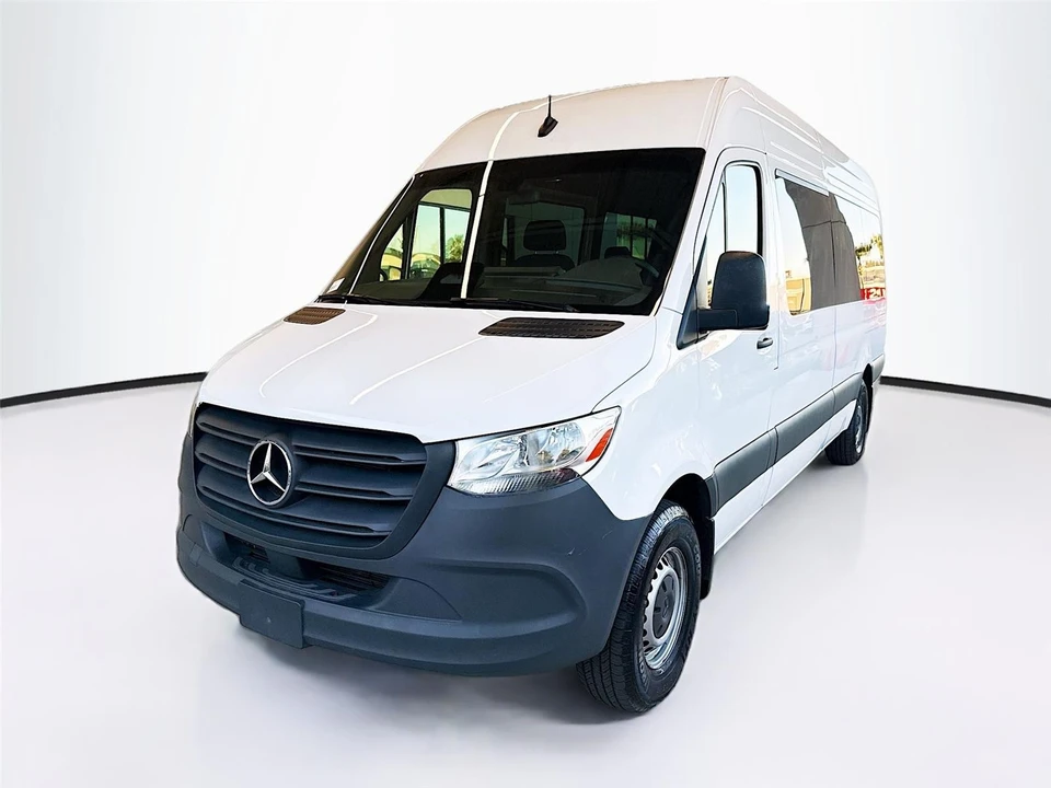 2025 Mercedes-Benz VS30 Sprinter - Image 3 of 16