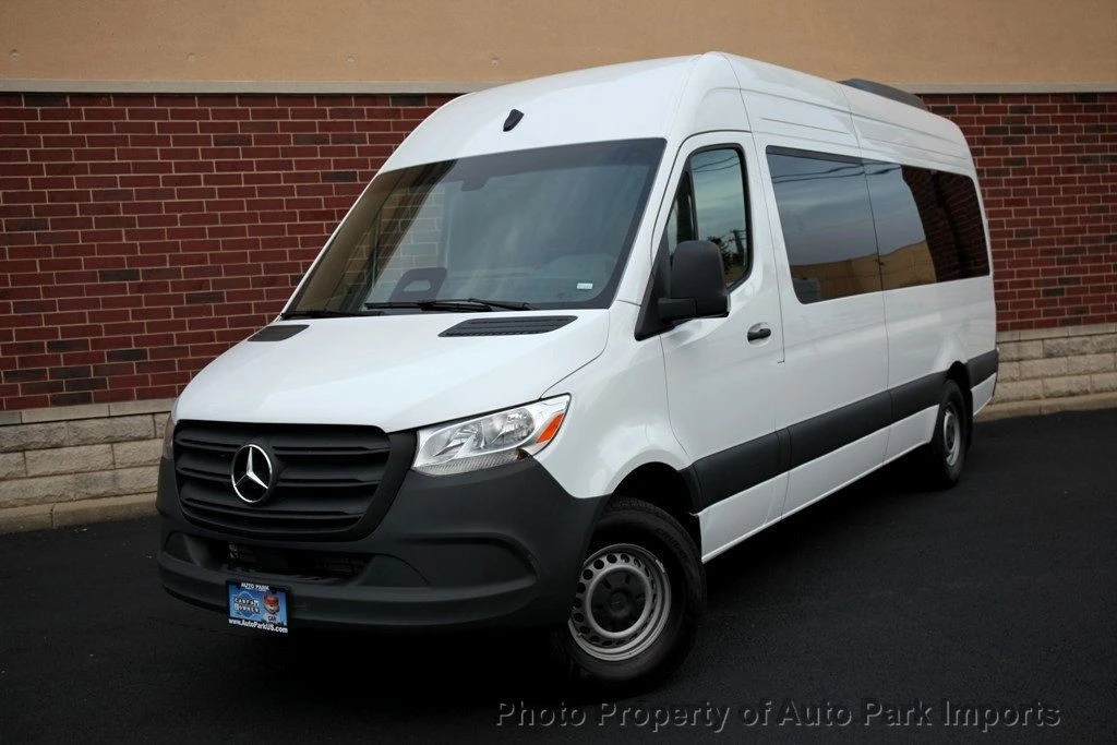 2025 Mercedes-Benz VS30 Sprinter - Image 3 of 12