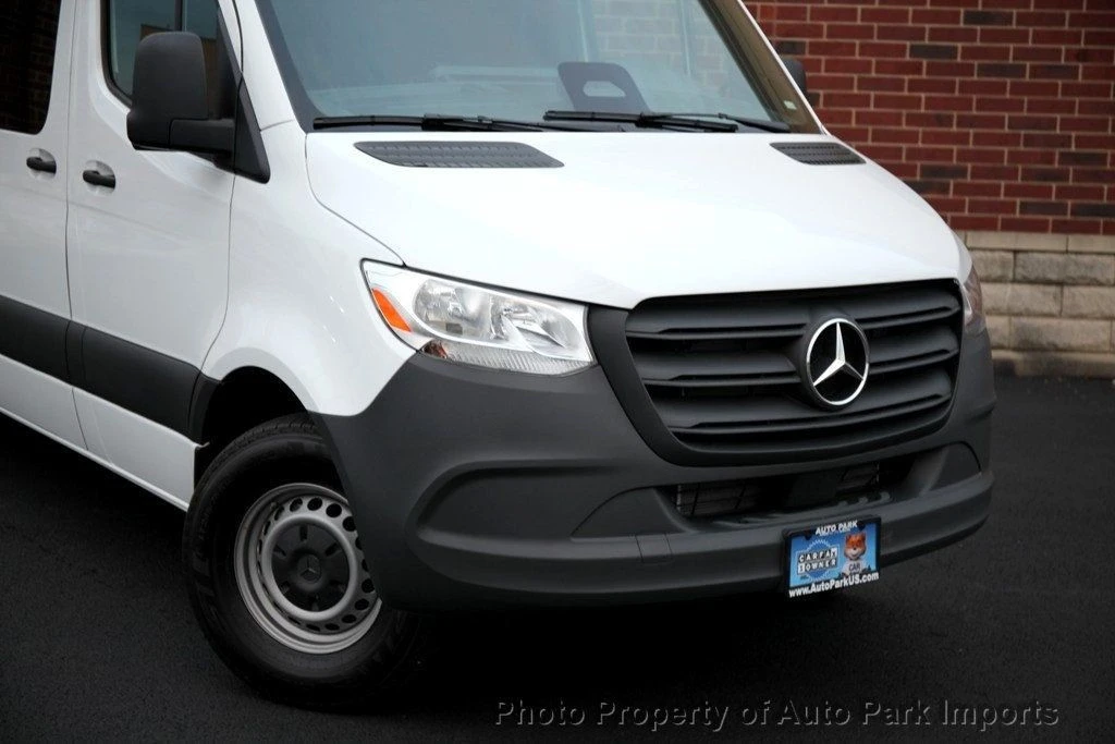 2025 Mercedes-Benz VS30 Sprinter - Image 10 of 12