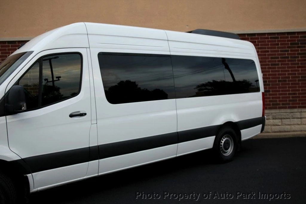 2025 Mercedes-Benz VS30 Sprinter - Image 6 of 12