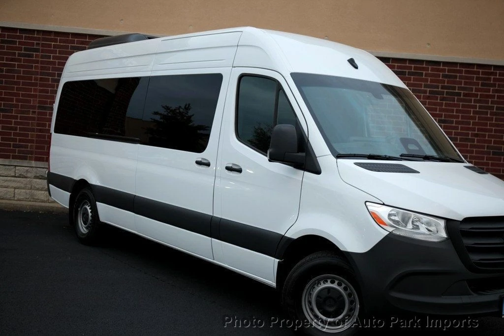 2025 Mercedes-Benz VS30 Sprinter - Image 11 of 12