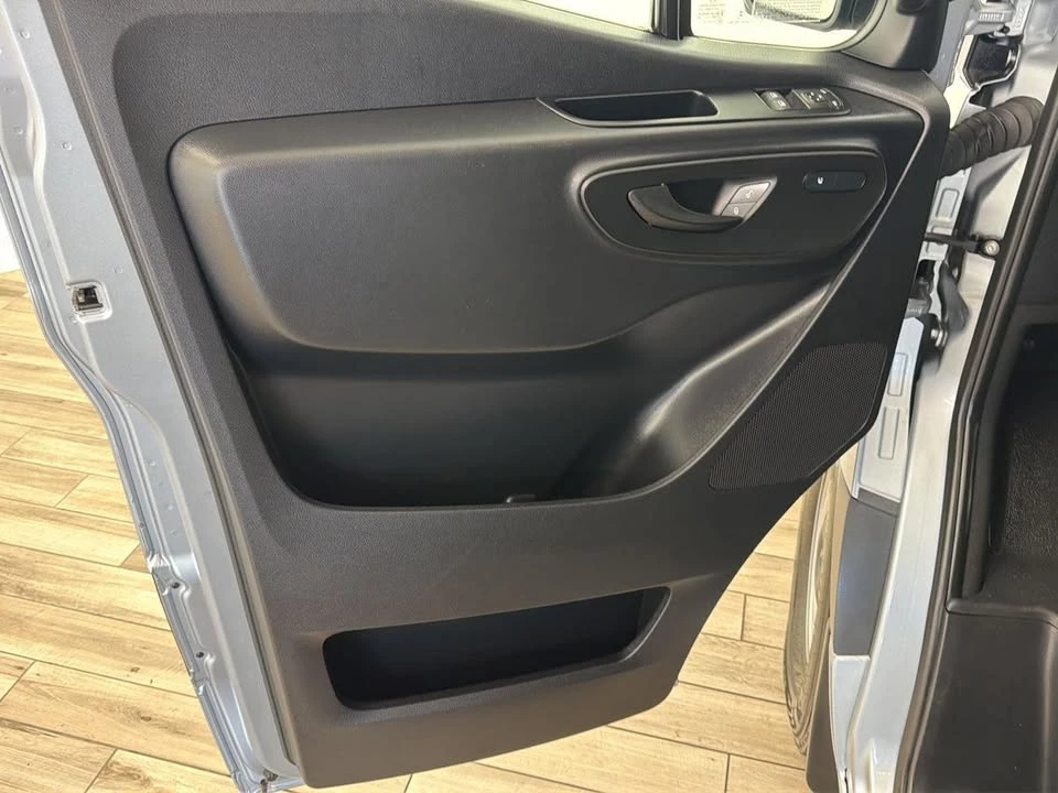 2025 Mercedes-Benz VS30 Sprinter - Image 7 of 20