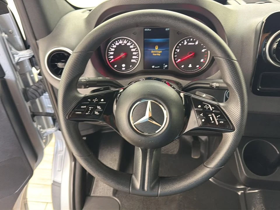 2025 Mercedes-Benz VS30 Sprinter - Image 11 of 20