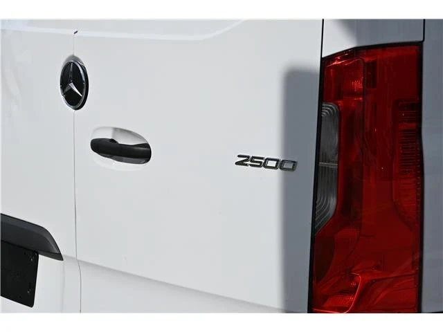 2025 Mercedes-Benz VS30 Sprinter - Image 8 of 19