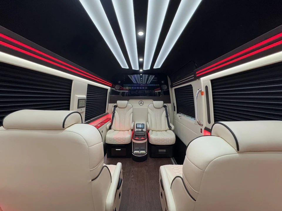 2025 Mercedes-Benz VS30 Sprinter - Image 18 of 18
