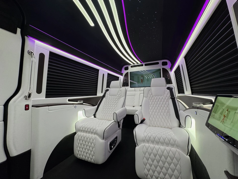 2025 Mercedes-Benz VS30 Sprinter - Image 3 of 20