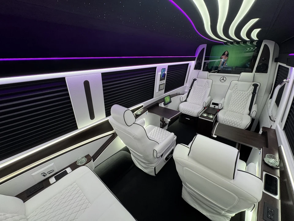 2025 Mercedes-Benz VS30 Sprinter - Image 17 of 20