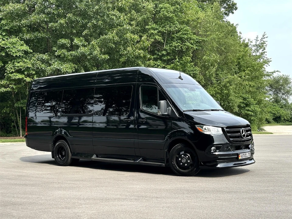 2025 Mercedes-Benz VS30 Sprinter - Image 3 of 11