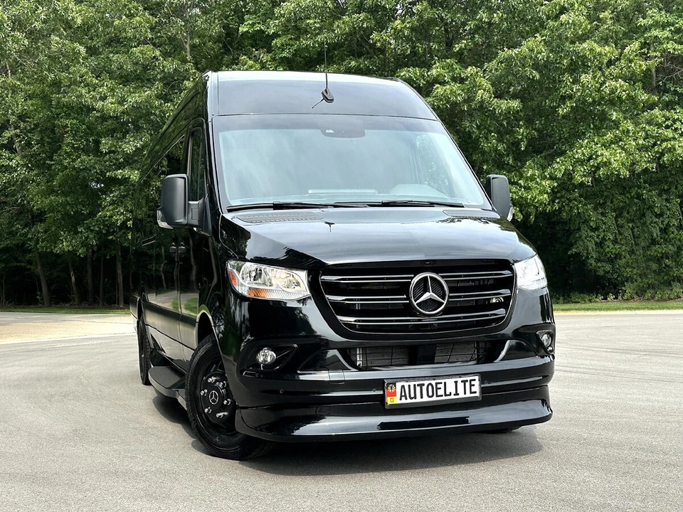 2025 Mercedes-Benz VS30 Sprinter - Image 2 of 11
