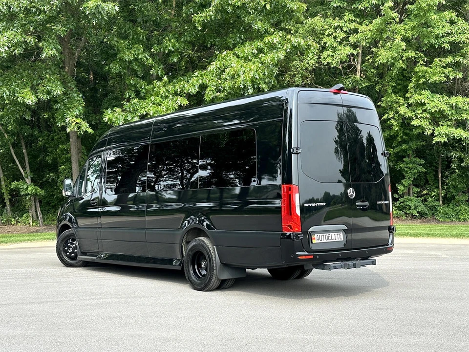 2025 Mercedes-Benz VS30 Sprinter - Image 6 of 11