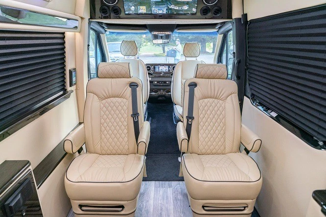 2025 Mercedes-Benz VS30 Sprinter - Image 10 of 21