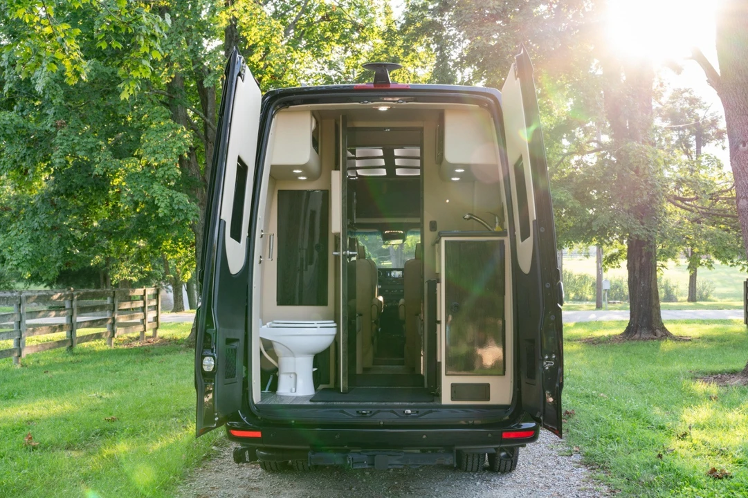 2025 Mercedes-Benz VS30 Sprinter - Image 17 of 21
