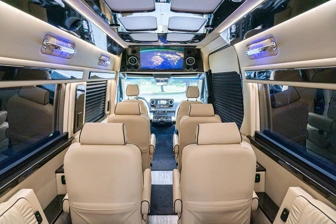 2025 Mercedes-Benz VS30 Sprinter - Image 12 of 21