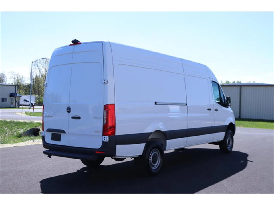 2025 Mercedes-Benz VS30 Sprinter - Image 7 of 31