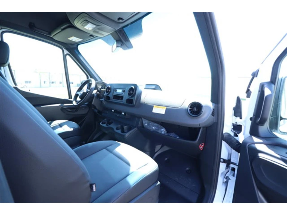2025 Mercedes-Benz VS30 Sprinter - Image 13 of 31