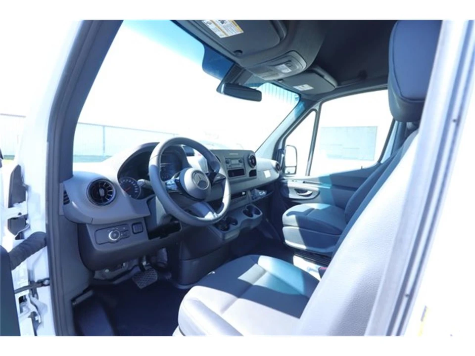 2025 Mercedes-Benz VS30 Sprinter - Image 9 of 31