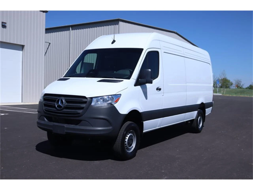 2025 Mercedes-Benz VS30 Sprinter - Image 2 of 31