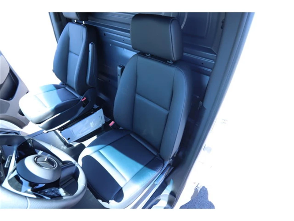 2025 Mercedes-Benz VS30 Sprinter - Image 14 of 31