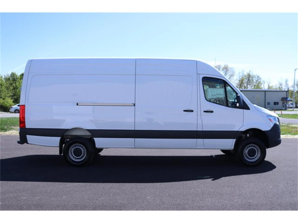 2025 Mercedes-Benz VS30 Sprinter - Image 8 of 31