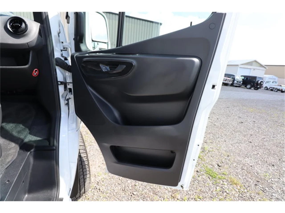 2025 Mercedes-Benz VS30 Sprinter - Image 23 of 31