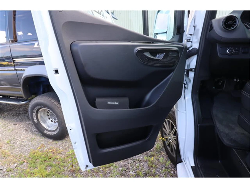 2025 Mercedes-Benz VS30 Sprinter - Image 22 of 31