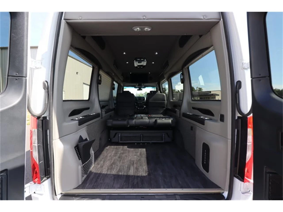 2025 Mercedes-Benz VS30 Sprinter - Image 28 of 31